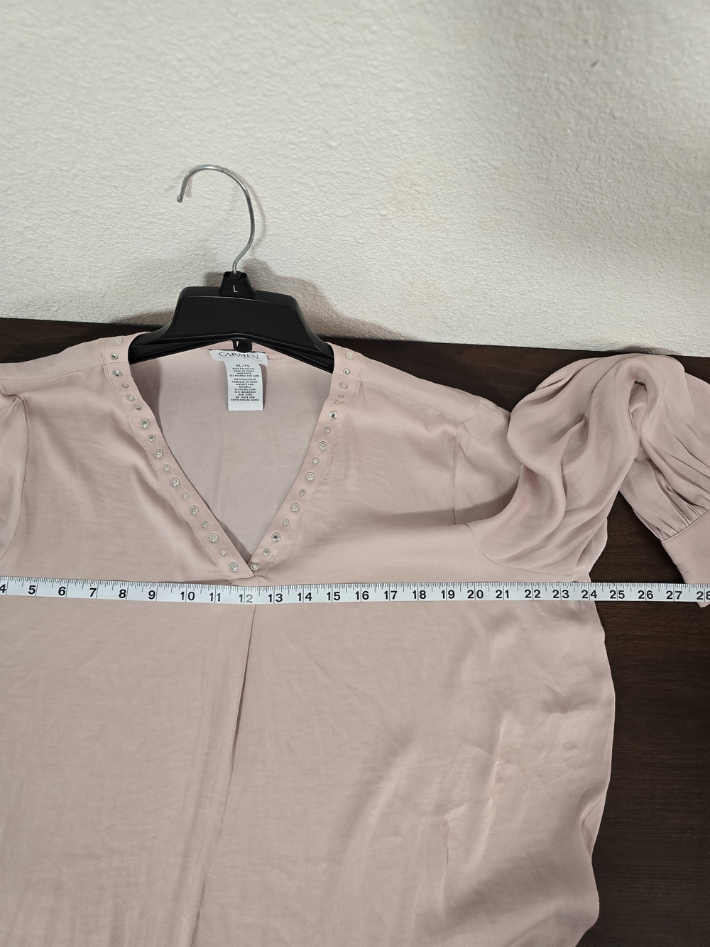 Carmen Marc Valvo Pale Pink V-Neck Blouse with Gem Trim - Picture 13 of 13